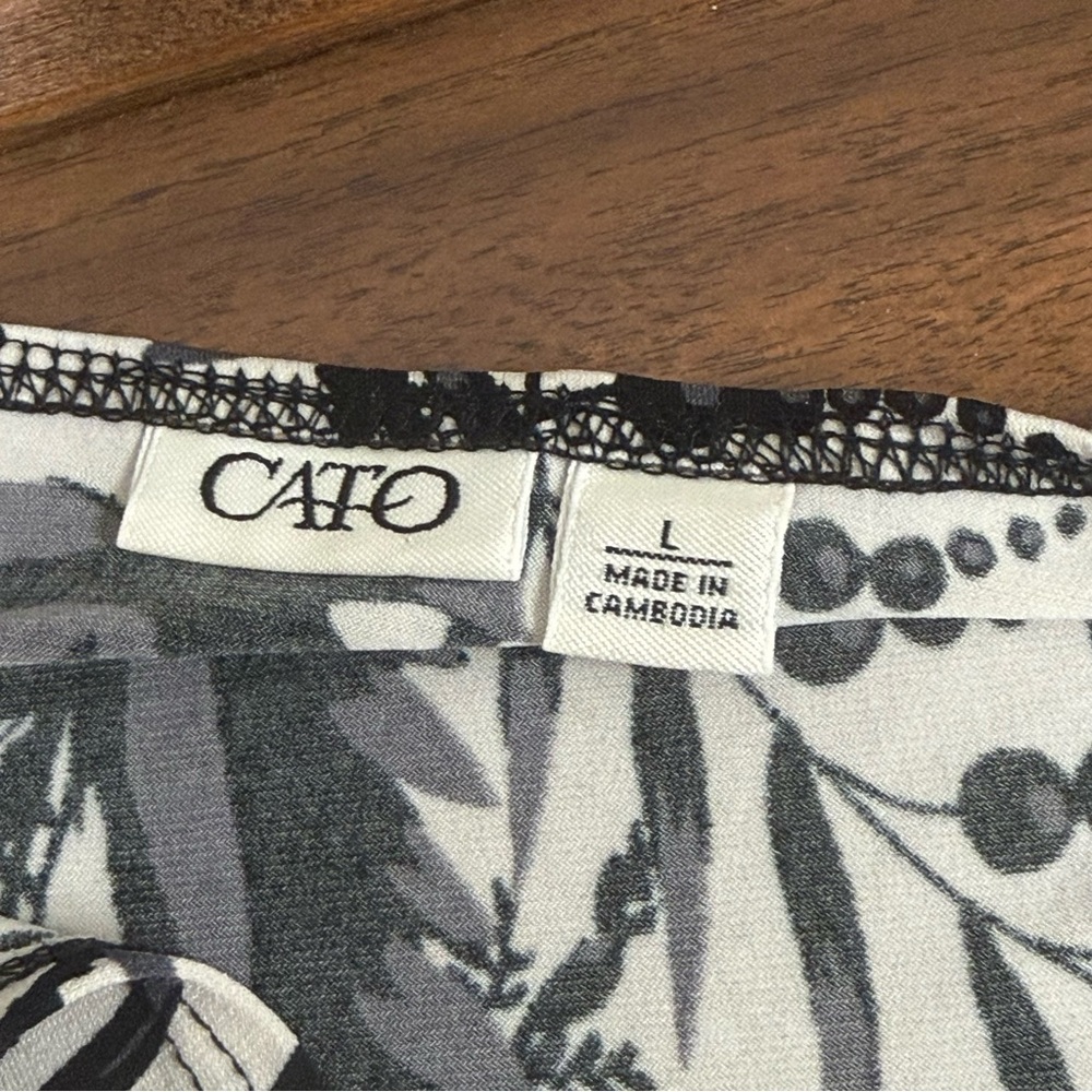 Cato Black White Floral Ring Front V-Neck 3/4 Sleeve Blouse L - Picture 5 of 8